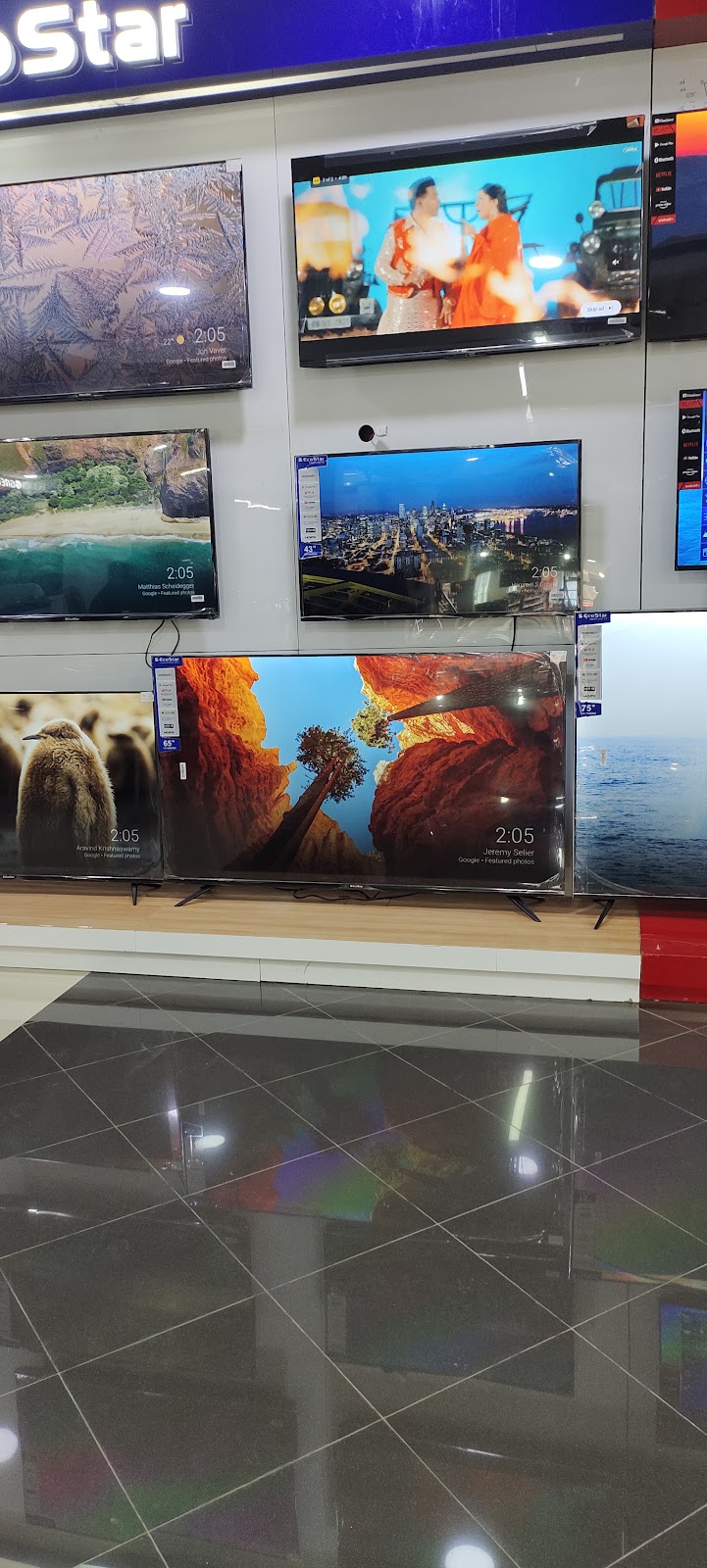 Ayaan Mall Kamalia in Kamalia, Punjab