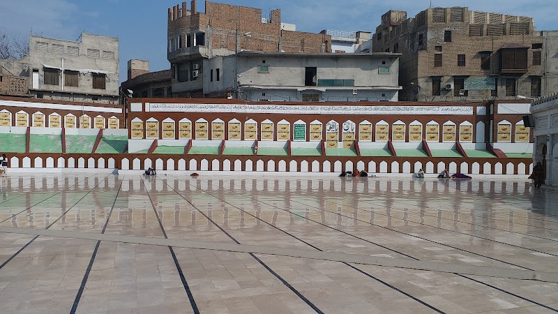 Darbar Hazrat Baba Farid Ud Din Ganj E Shakar RA in Pākpattan, Punjab