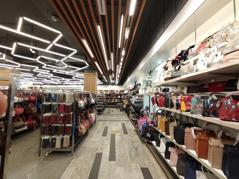 Chase Value - Bahawalpur in Bahawalpur, Punjab