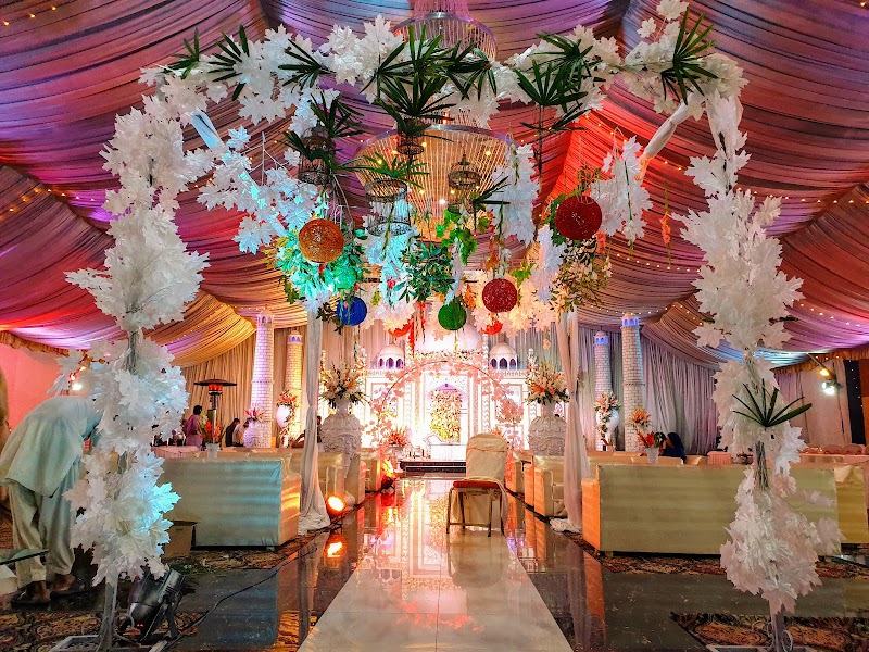 Royal Sheesh Mahal Family Restaurant in Okara, Punjab