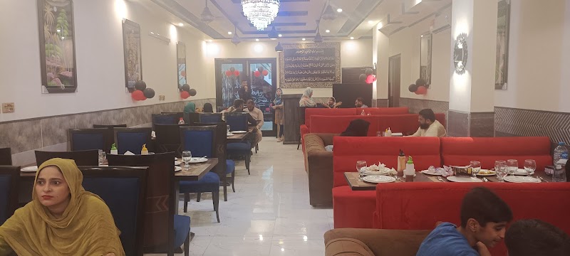 Al Noor Zaiqa Family Restaurants & HFC in Gujranwala, Punjab