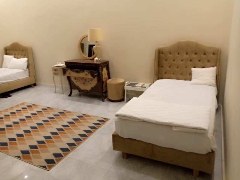 Silver City Hotel & Restaurant in Muzaffargarh, Punjab