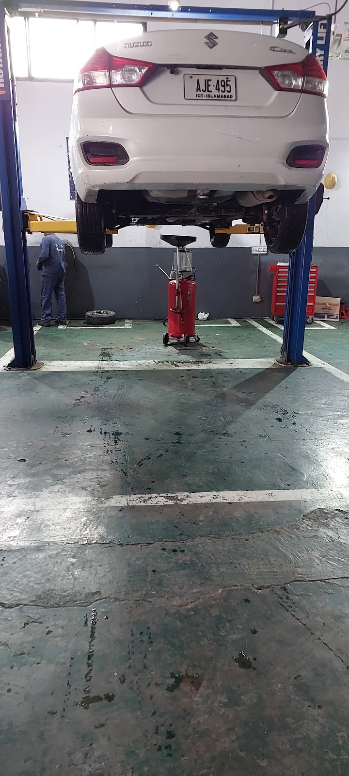 Suzuki Abbottabad Service Workshop in Abbottabad, Khyber Pakhtunkhwa