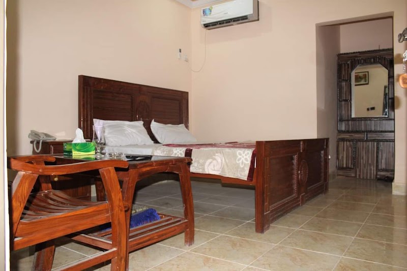 Greenway Hotel & Restaurant in Rajanpur District, Punjab