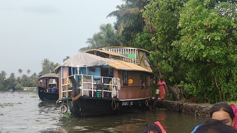Alleppey Boat House | Alappuzha | Alleppey Houseboat | Kerala in Chennamkary, KL
