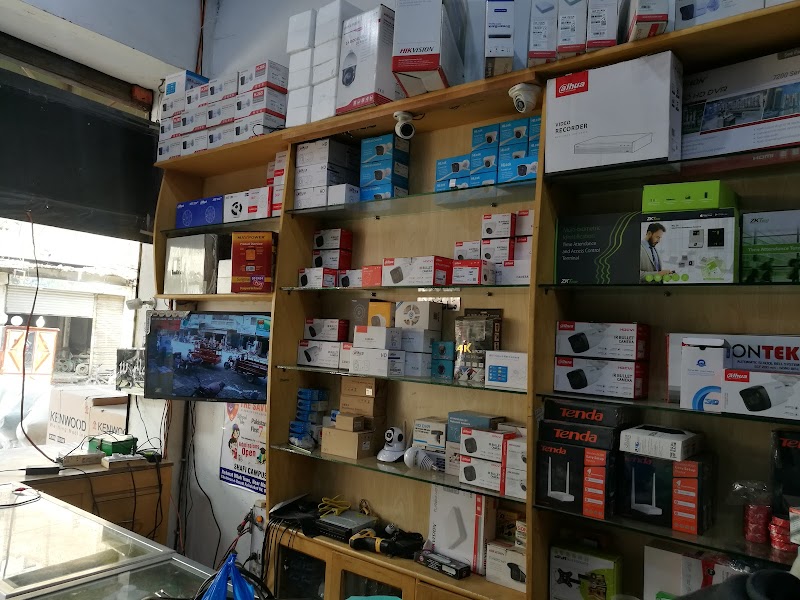 Shafi Electronics in Okara, Punjab
