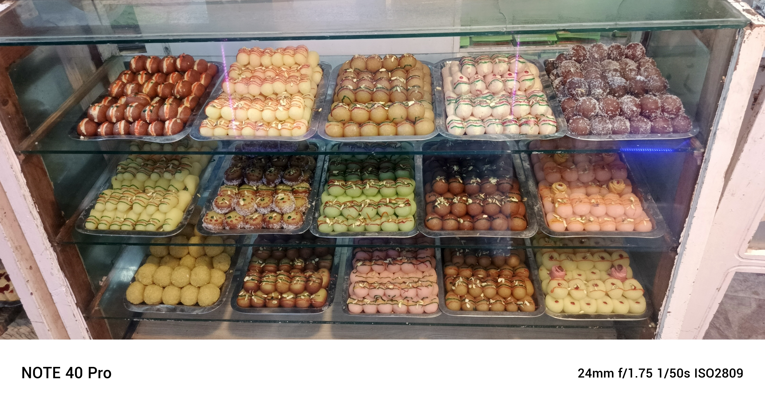 Razaqia Sweets Special Mithai (Mixed)