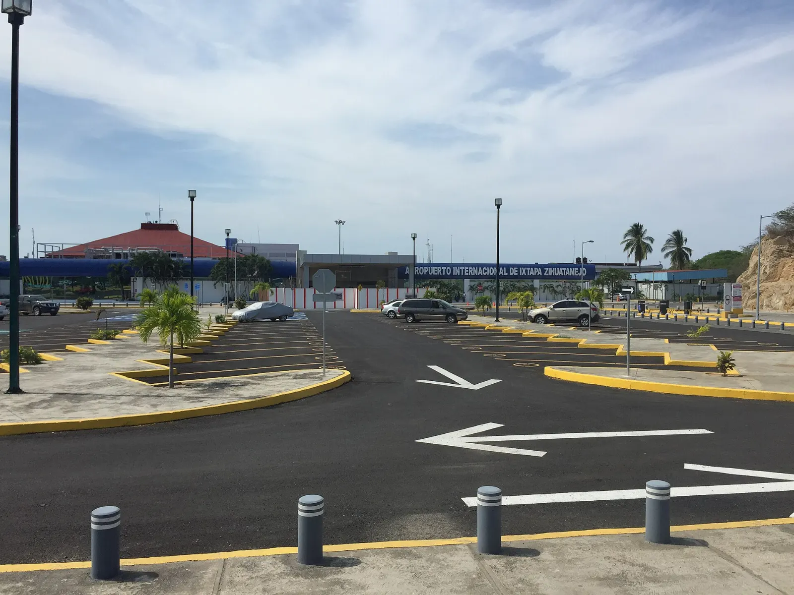 Terminal of Ixtapa-Zihuatanejo International Airport, Barra de Potosí, Guerrero