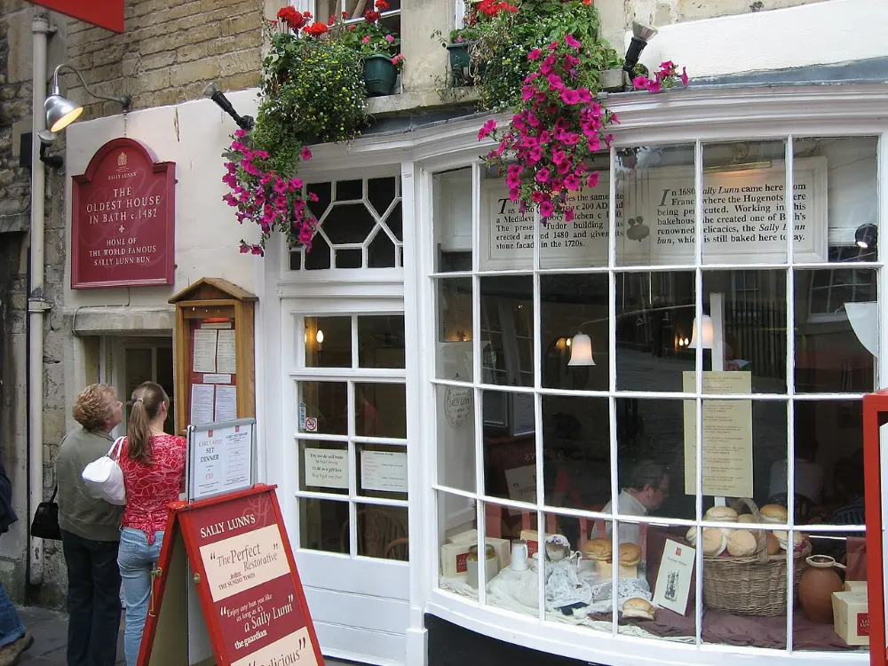 Sally Lunn bun in Bath, England