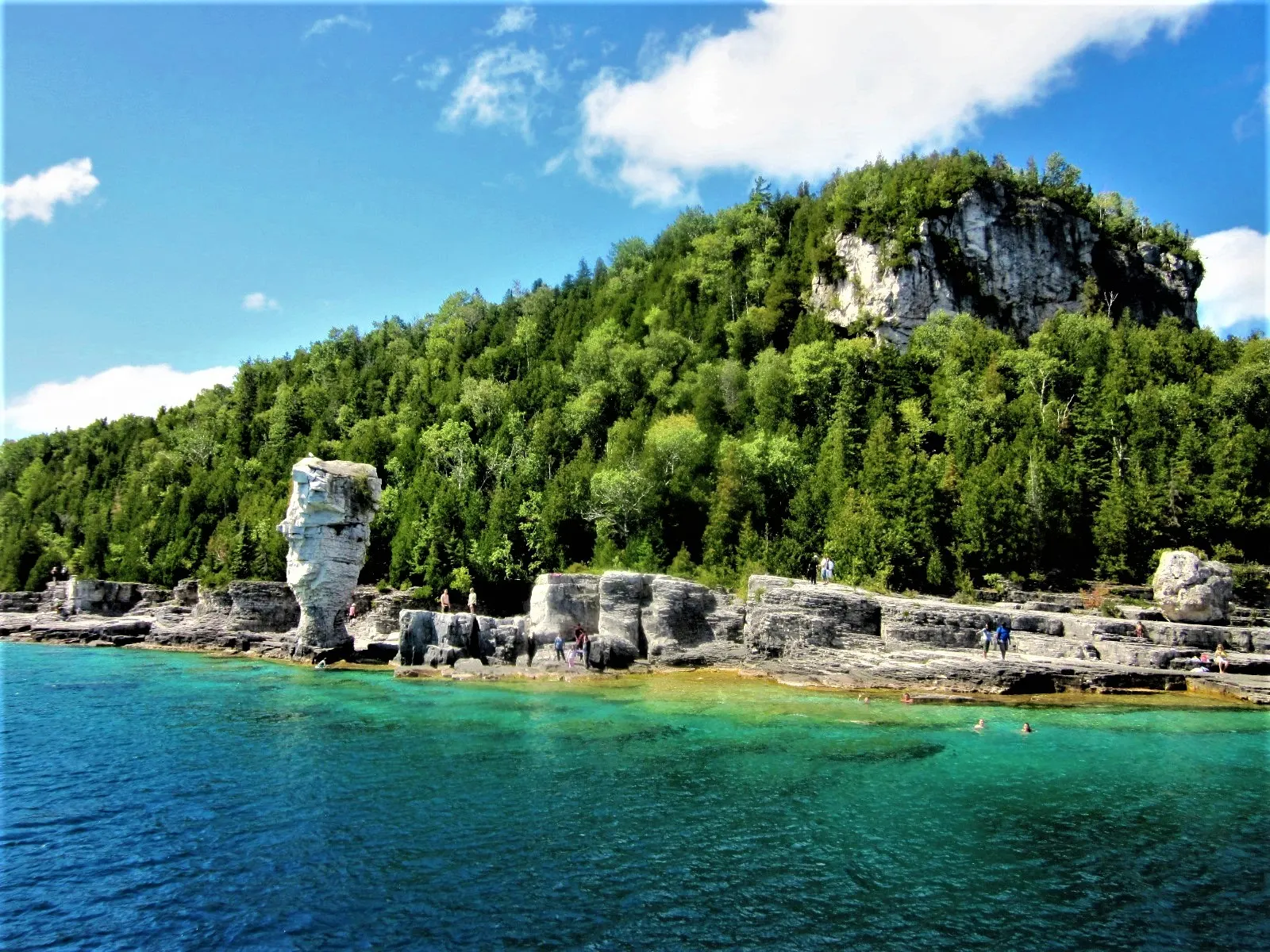 Flowerpot rock pillars on Flowerpot Island in Georgian Bay, Bruce Peninsula National Park, Ontario