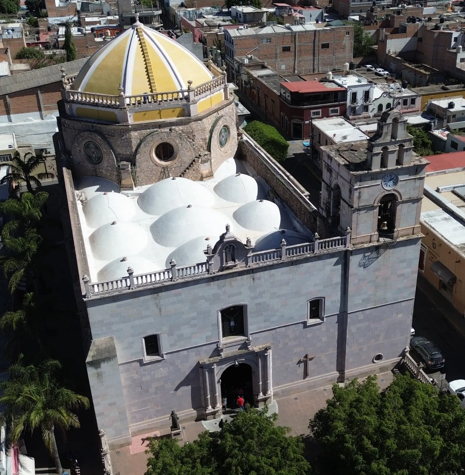 Facade and dome of the Parroquia del Señor del Salitre, Calvillo, Aguascalientes