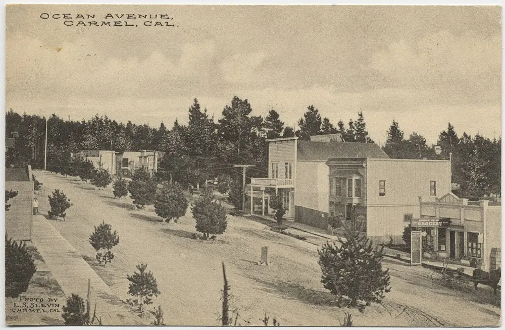 Ocean Avenue, Carmel-by-the-Sea, California