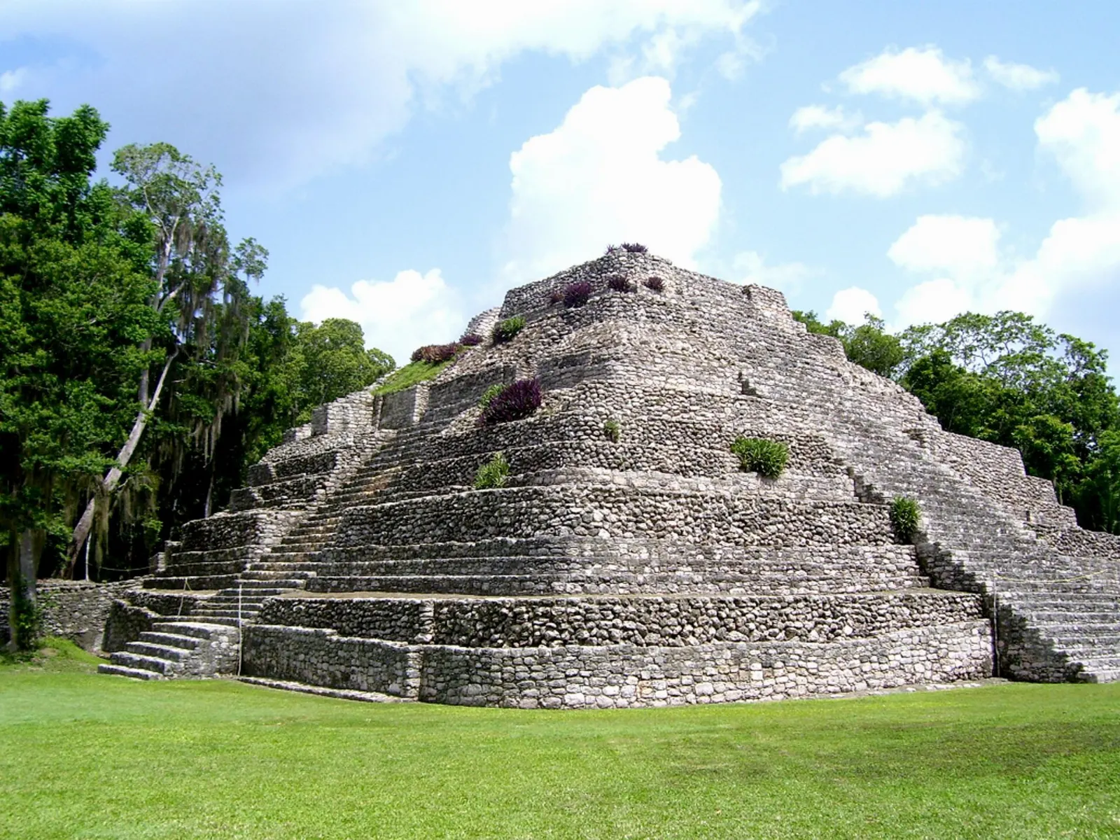 The Gran Basamento platform group at Chacchoben, Quintana Roo