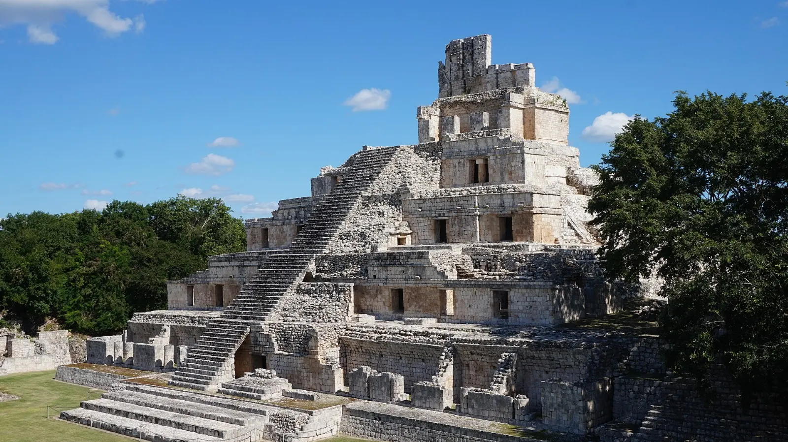 The stairway and levels of the Building of Five Stories at Edzná, Campeche