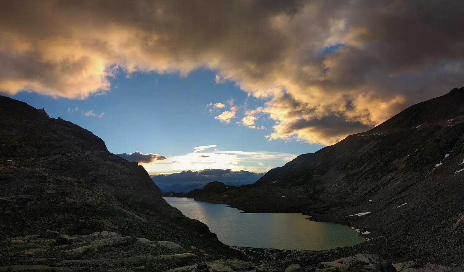 Milky blue Wedgemount Lake below a glacier, Garibaldi Provincial Park, British Columbia