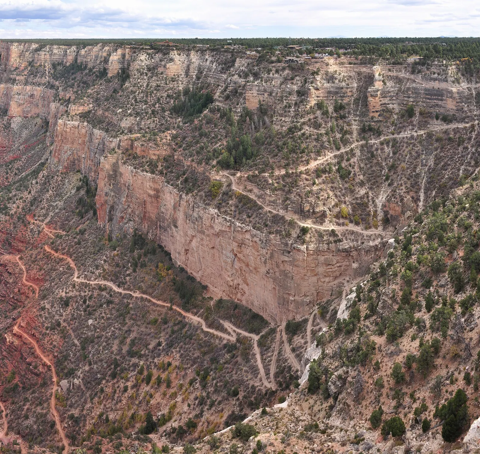Switchbacks of the Bright Angel Trail descending below the South Rim, Grand Canyon National Park, Arizona