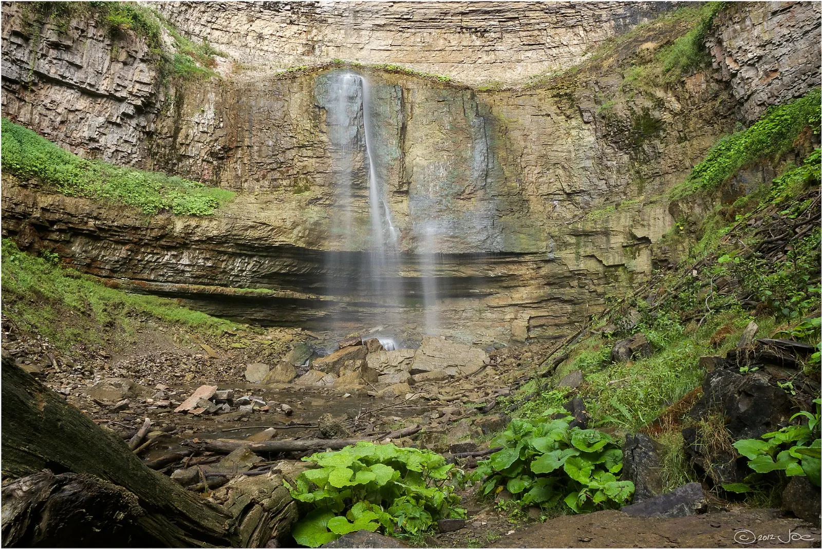 Tew's Falls plunging over the Niagara Escarpment, Hamilton, Ontario