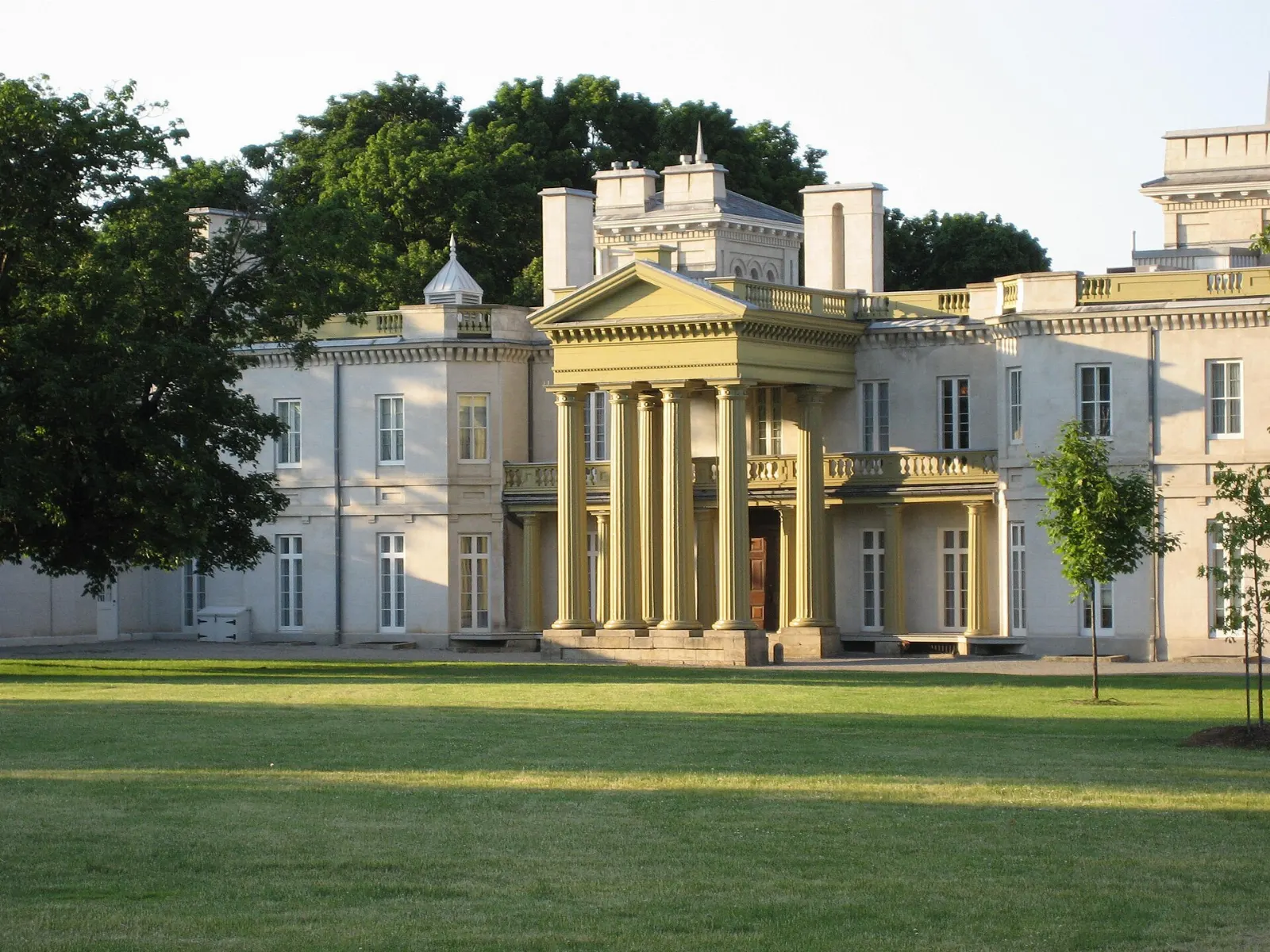 The neoclassical front of Dundurn Castle on its hillside lawn, Hamilton, Ontario