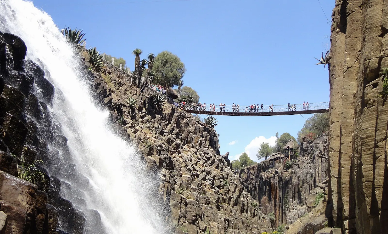 A waterfall dropping beside basalt columns in the Barranca de Santa María Regla, Huasca de Ocampo, Hidalgo
