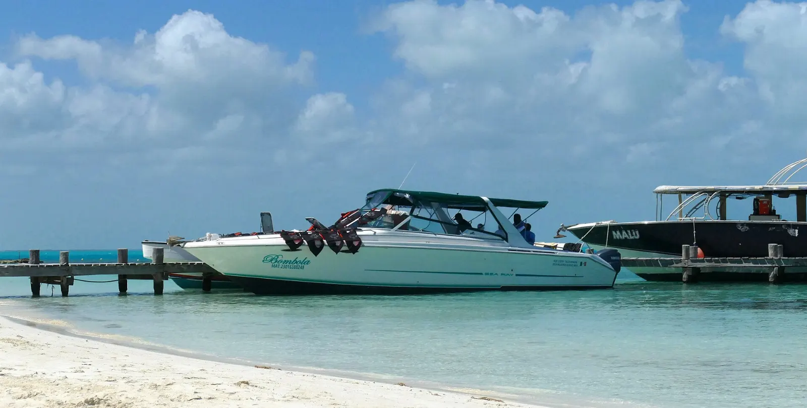 Turquoise water along the shore of Isla Contoy, Quintana Roo