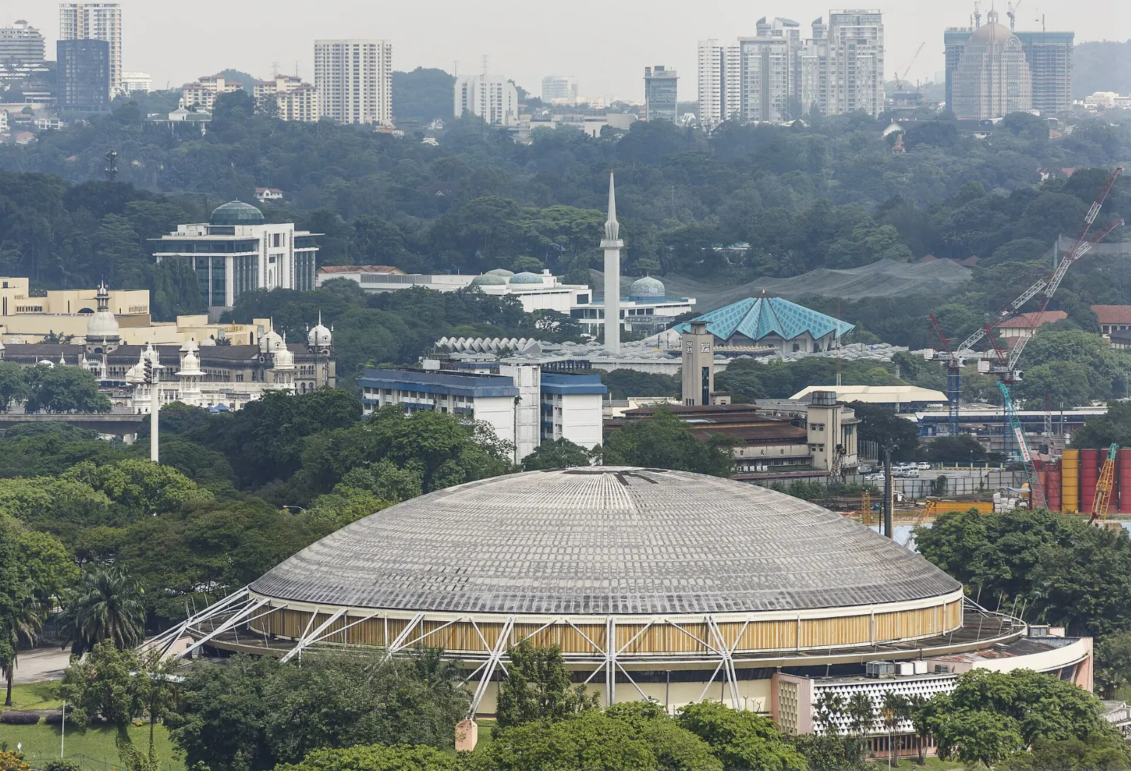 Masjid Negara and the Islamic Arts Museum, Kuala Lumpur, Malaysia