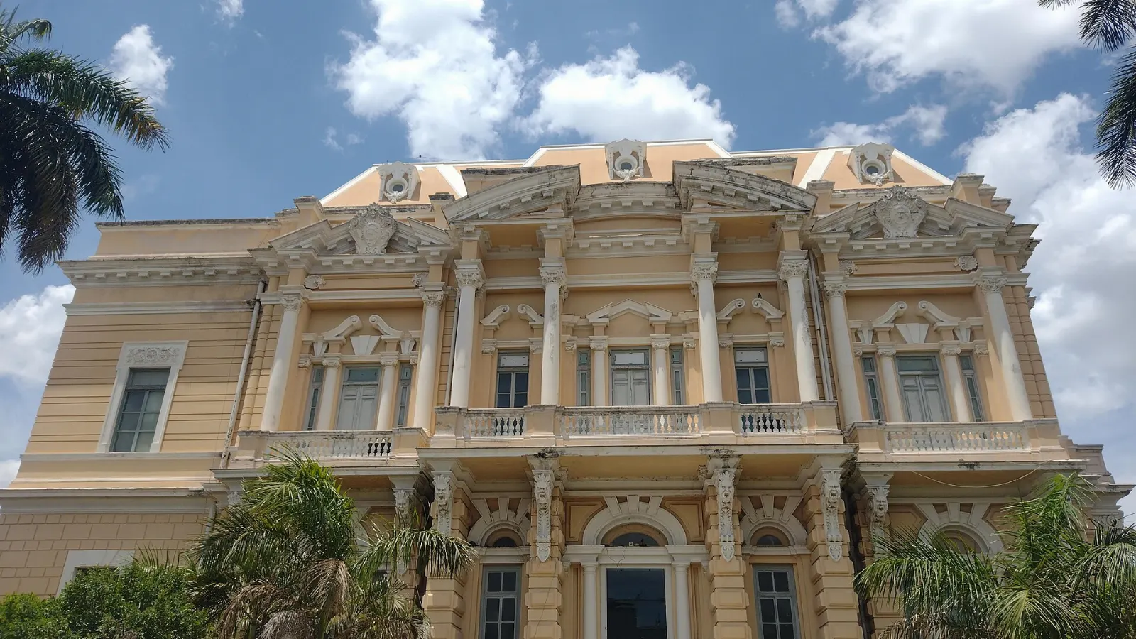 Palacio Cantón mansion that houses the regional anthropology museum, Mérida, Yucatán