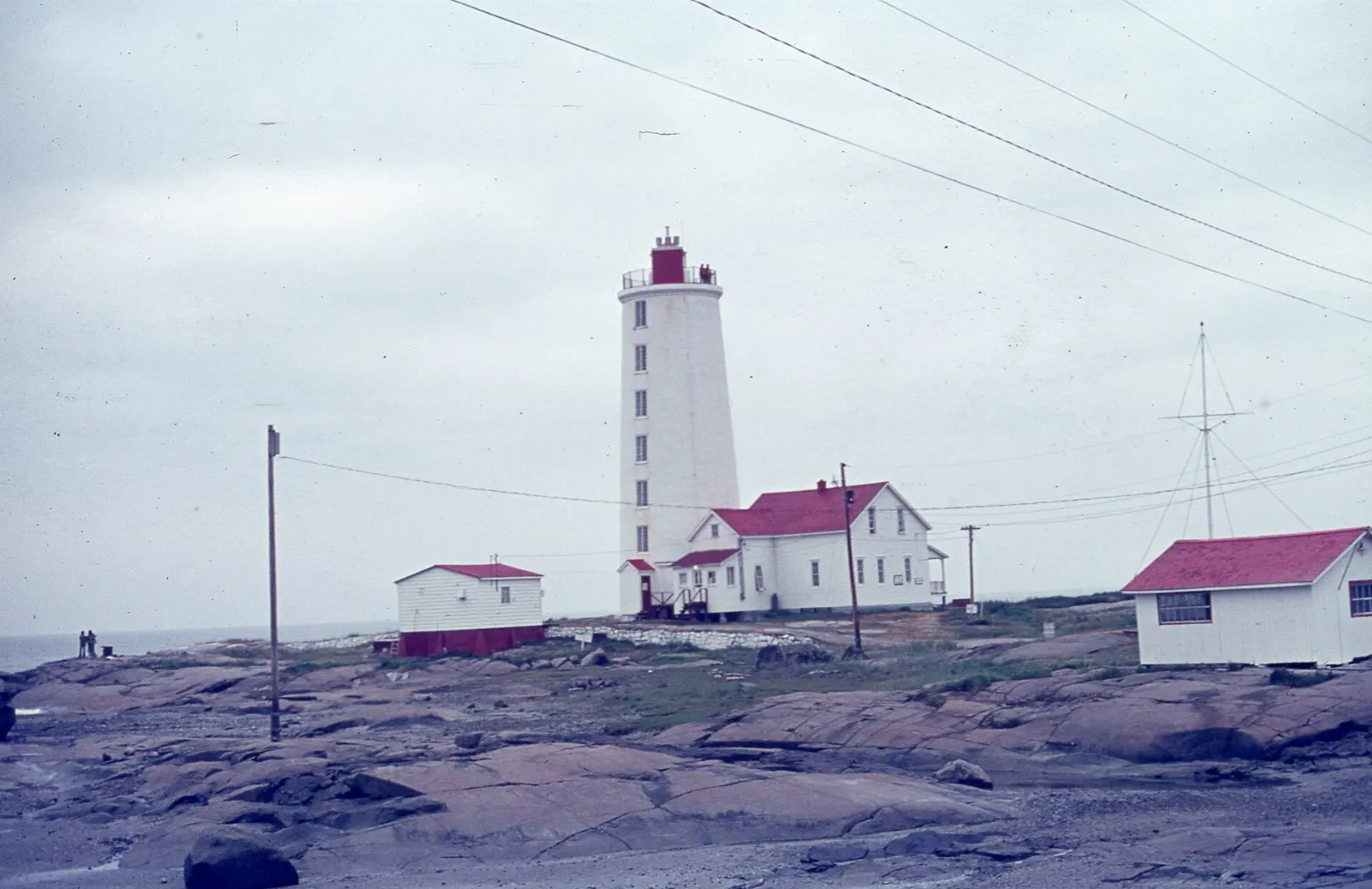 Lighthouse and keeper's house on Île aux Perroquets in the Mingan Archipelago, Mingan Archipelago National Park Reserve, Quebec