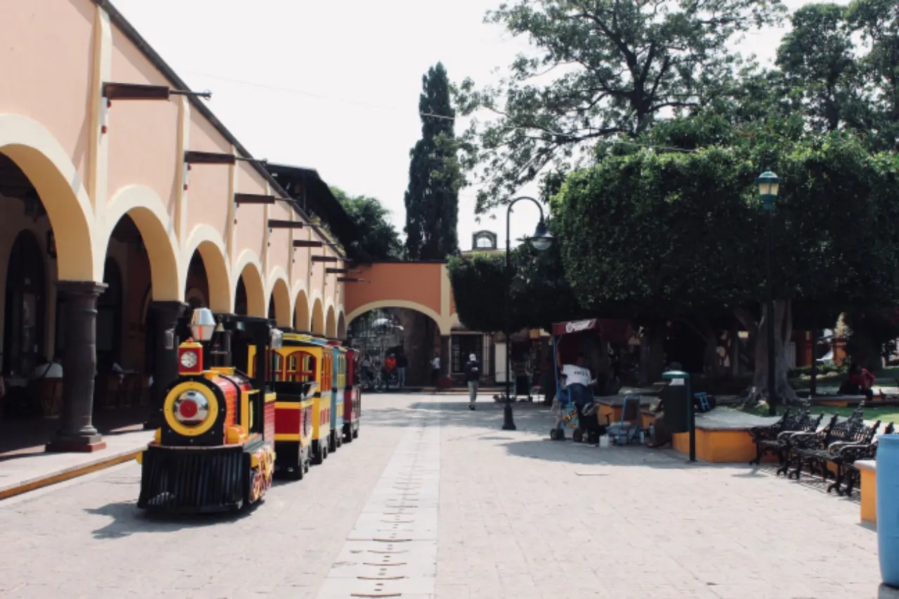 Plaza in Tequisquiapan Querétaro, Peña de Bernal, Querétaro