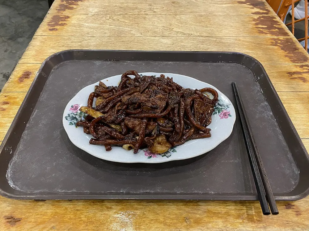 Mee hokkien in Phuket, Thailand