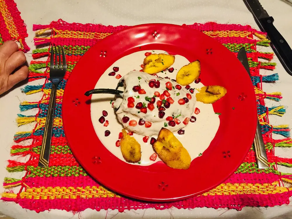 Chiles en nogada in Puebla