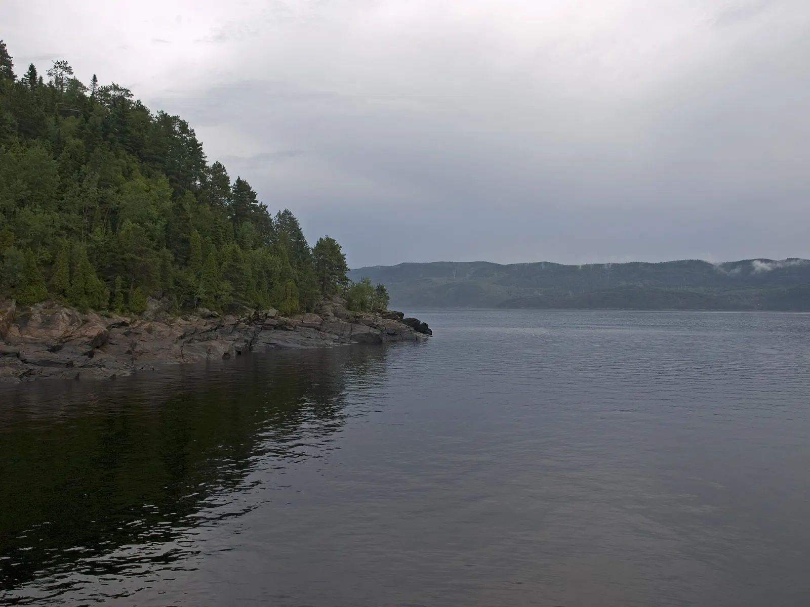Wharf and village of Sainte-Rose-du-Nord on the north shore of the fjord, Saguenay Fjord, Quebec