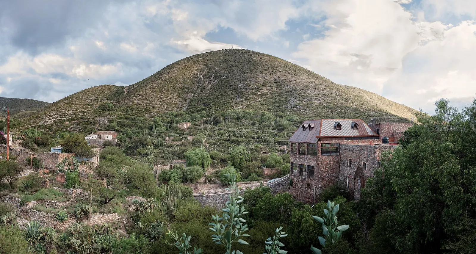 Hill village of Cerro de San Pedro near San Luis Potosí