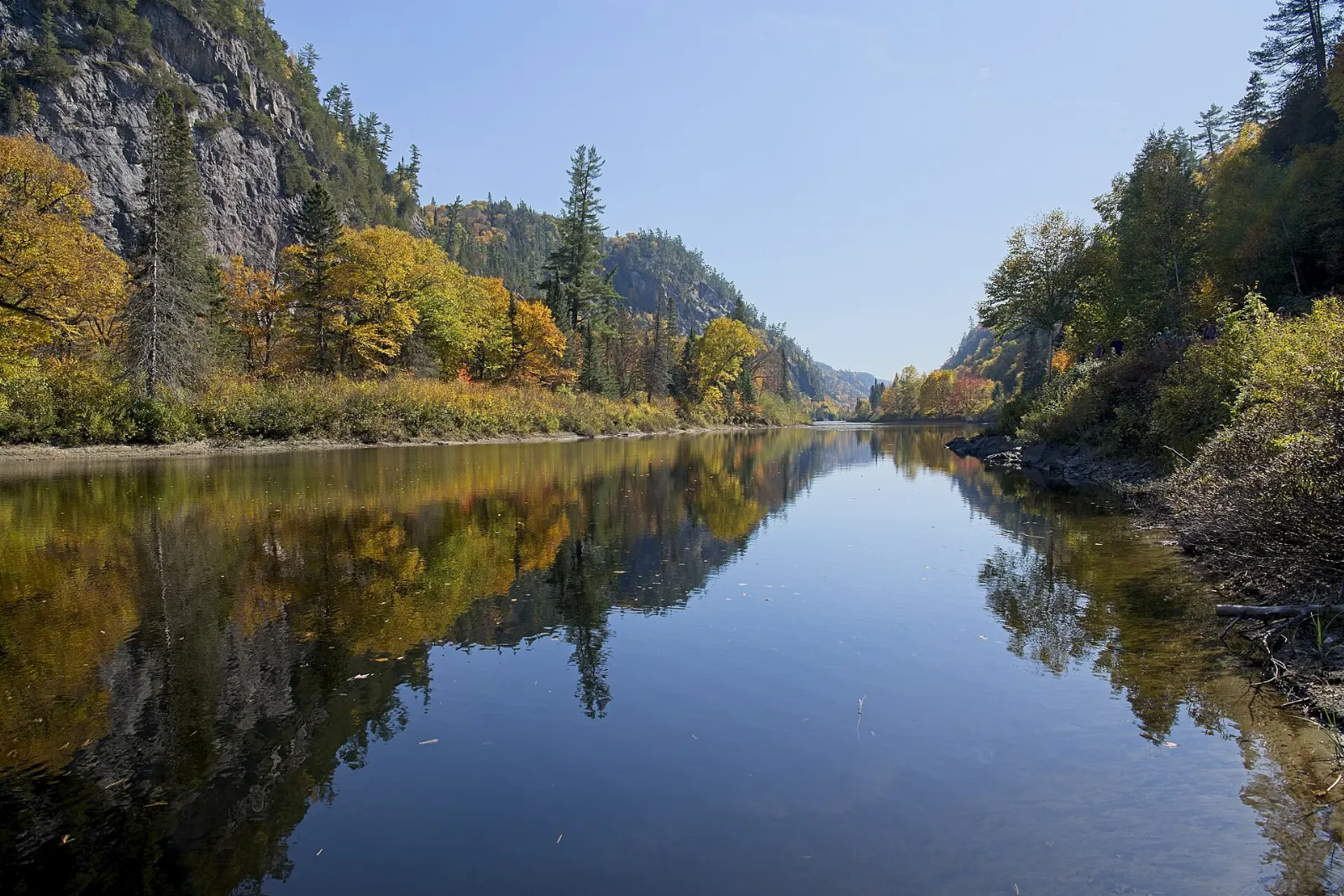 Autumn colour in the Agawa Canyon in Algoma, Sault Ste. Marie, Ontario