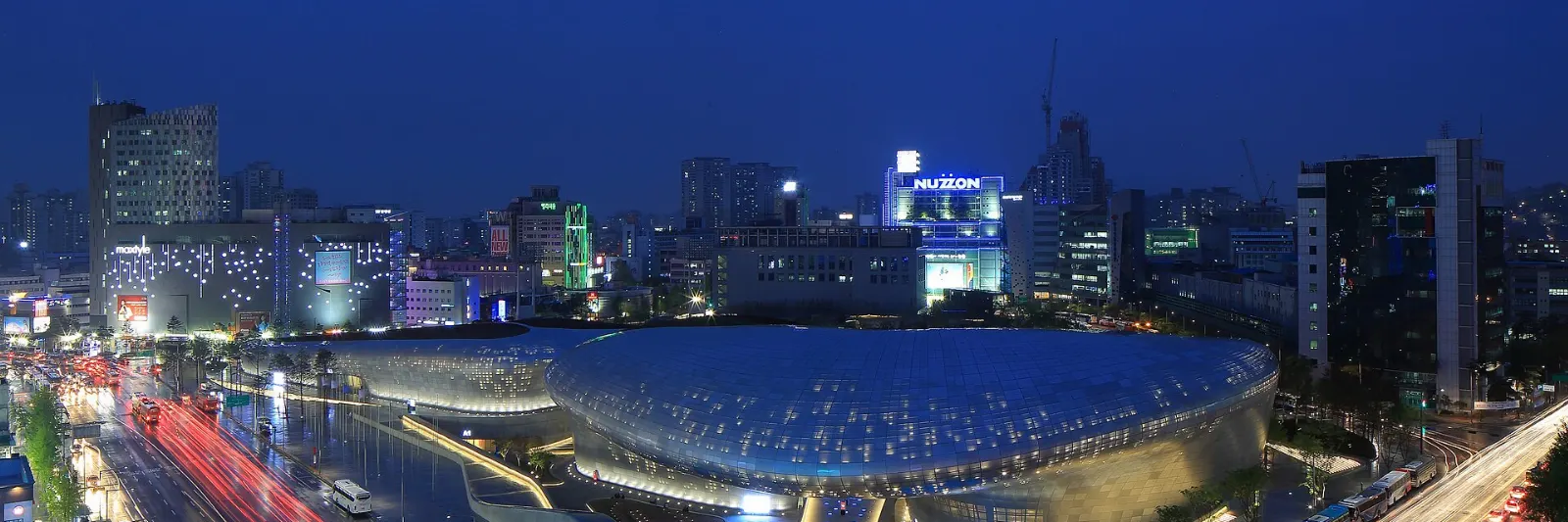 Dongdaemun Design Plaza, Seoul, South Korea