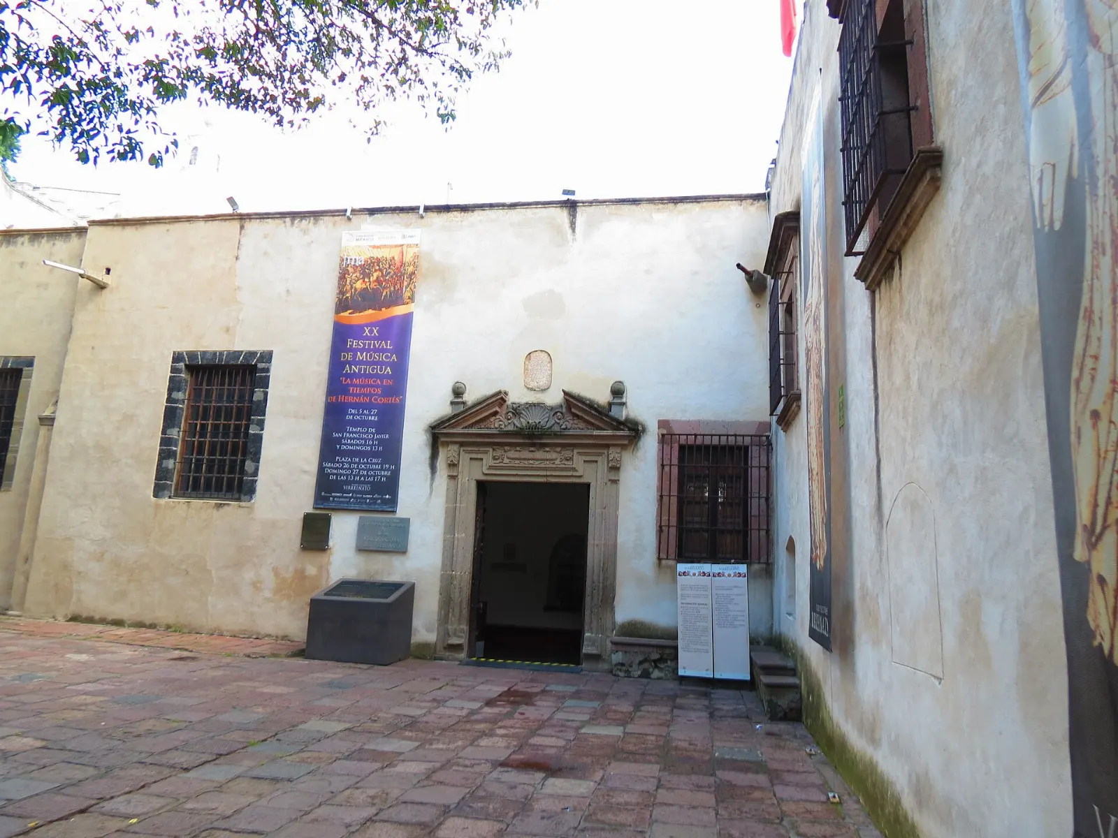 Entrance courtyard of the Museo Nacional del Virreinato, Tepotzotlán, State of Mexico