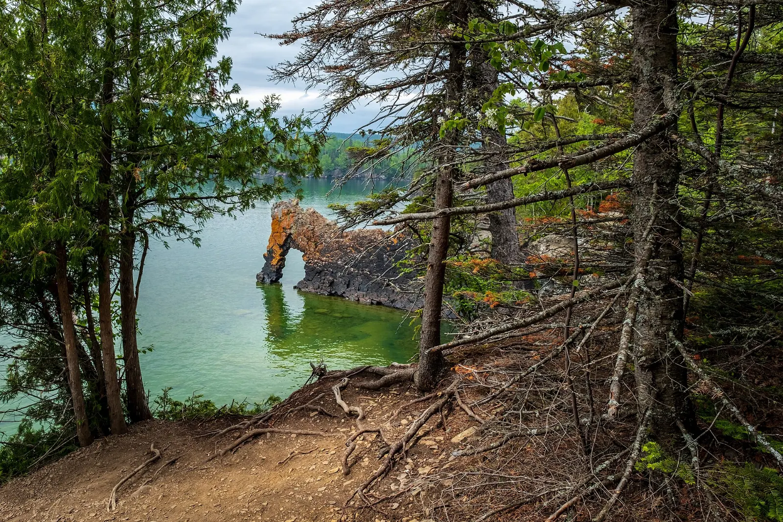 Cliffs and shoreline in Sleeping Giant Provincial Park, Thunder Bay, Ontario