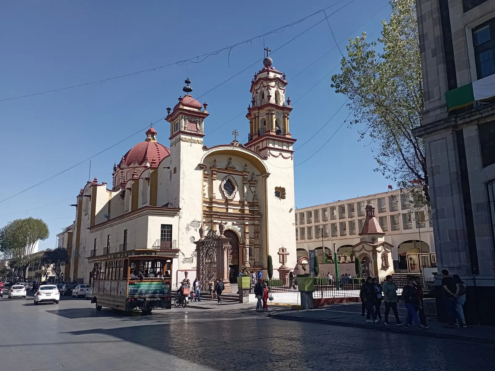 Santa Veracruz Temple in downtown Toluca, State of Mexico