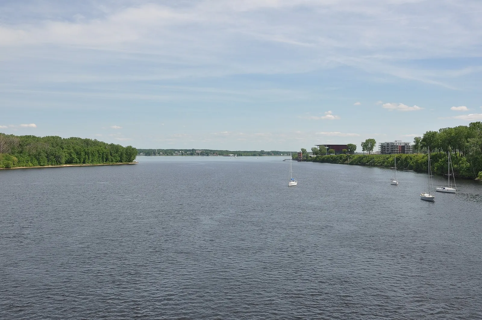 Riverside park on Île Saint-Quentin, Trois-Rivières, Quebec