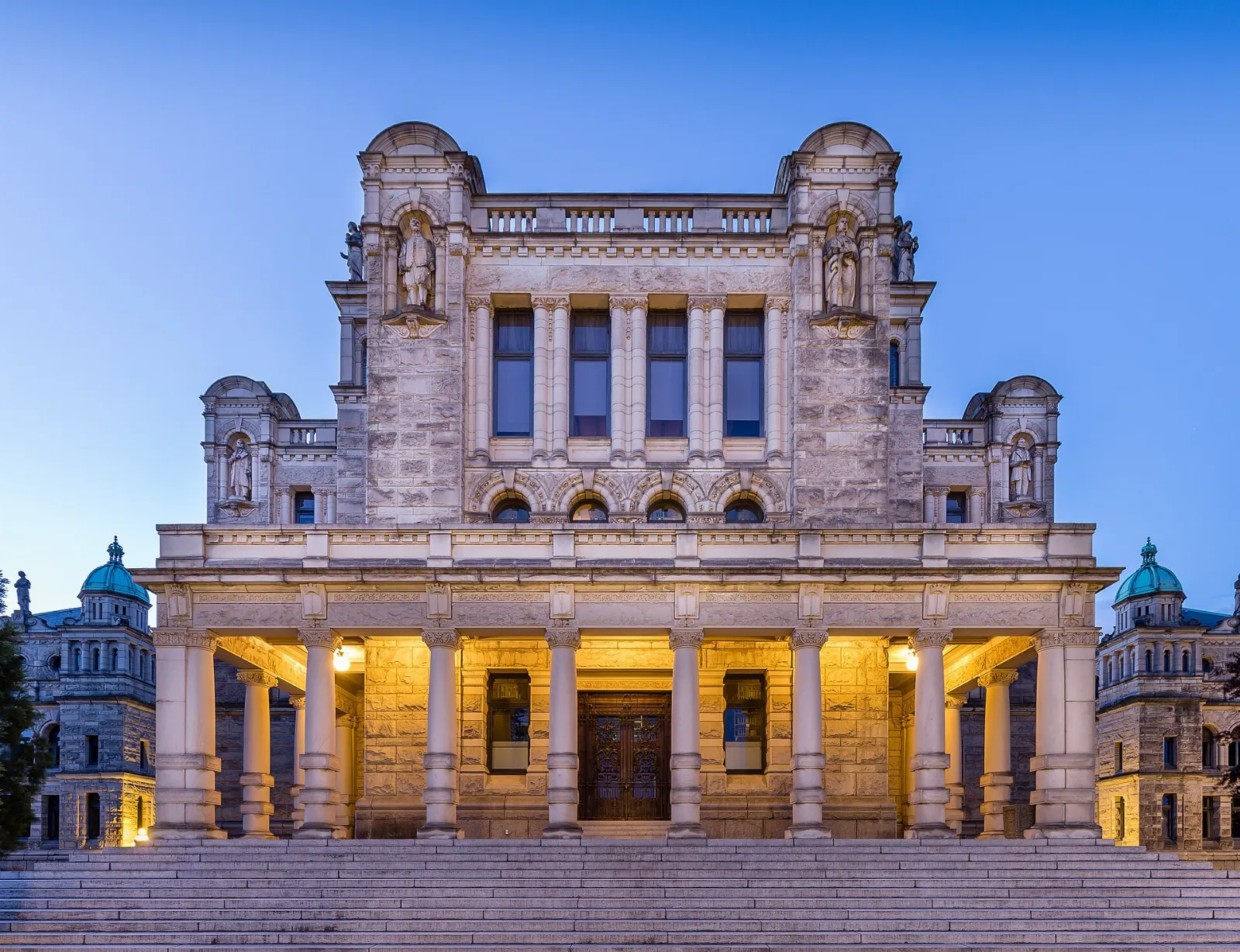 The British Columbia Parliament Buildings facing the Inner Harbour, Victoria, British Columbia