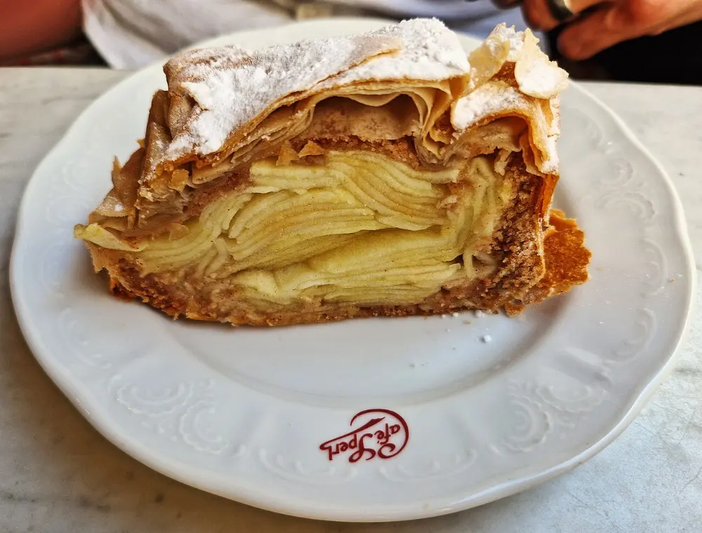 Apfelstrudel in Vienna, Austria