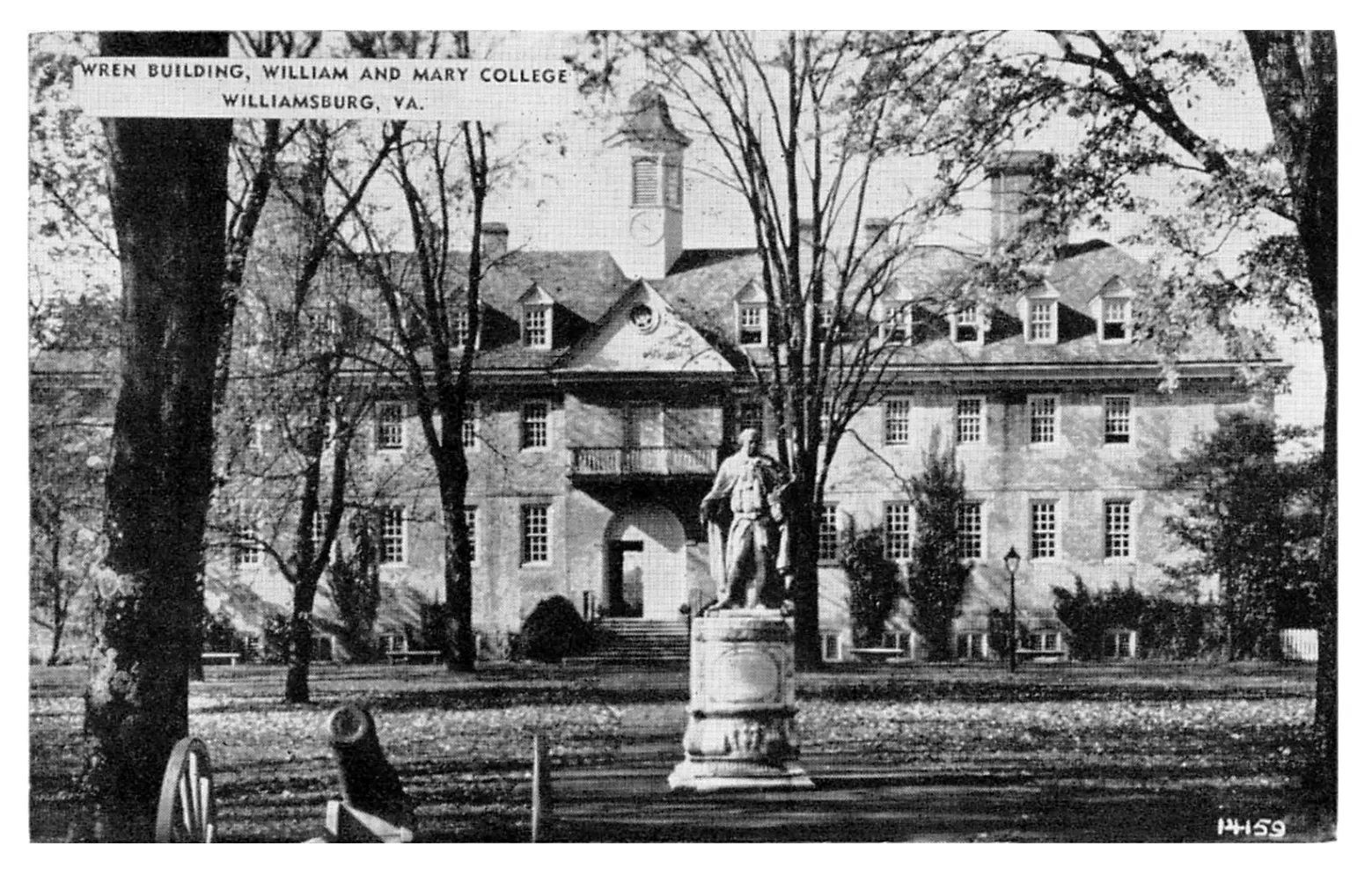 The three-storey brick Wren Building with a central cupola facing a lawn, Williamsburg, Virginia