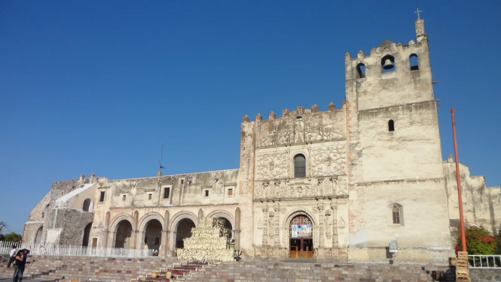 Yuriria Mexico Fortified Convent and Lake Birdlife