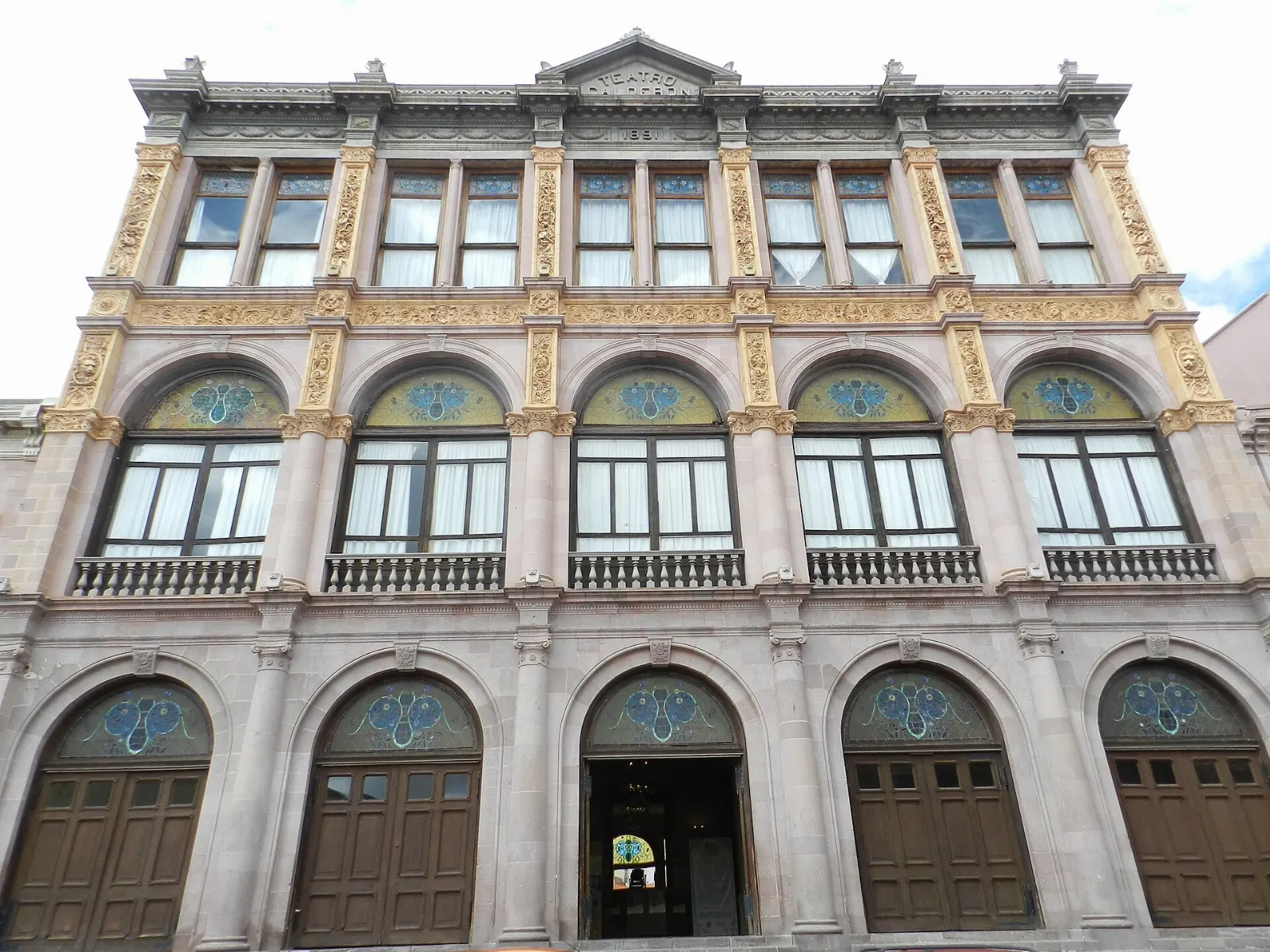 Facade of the Teatro Calderón on Avenida Hidalgo in Zacatecas