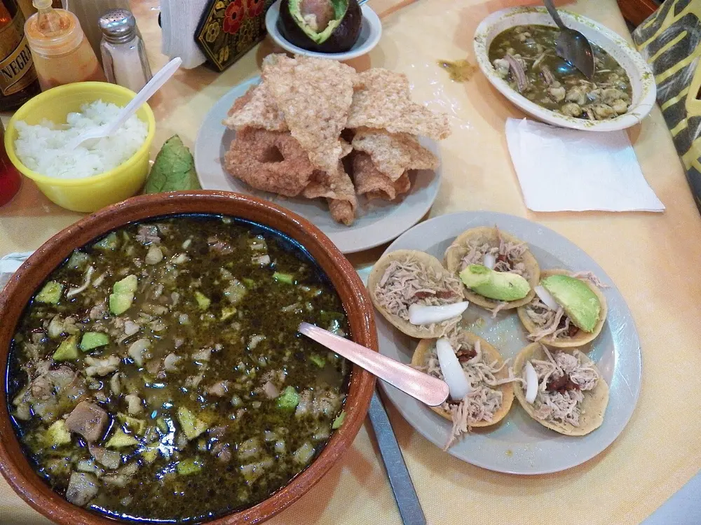 Pozole verde in Zihuatanejo, Guerrero