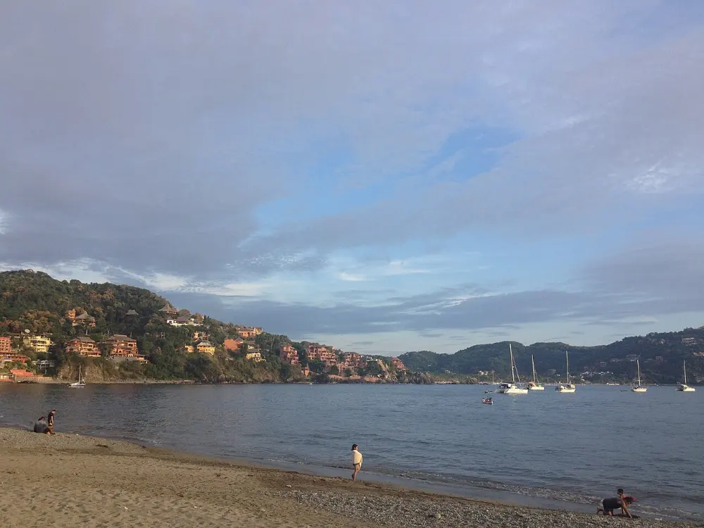 Playa La Ropa, Zihuatanejo, Guerrero