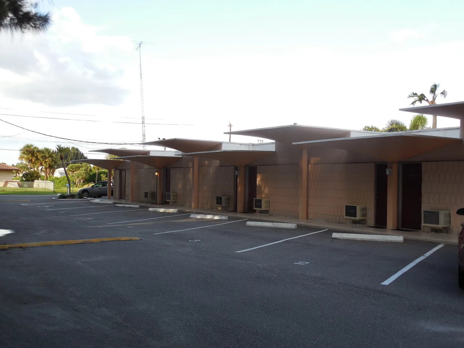 Warm Mineral Springs Motel left side view from front to back, North Port, Florida, United States