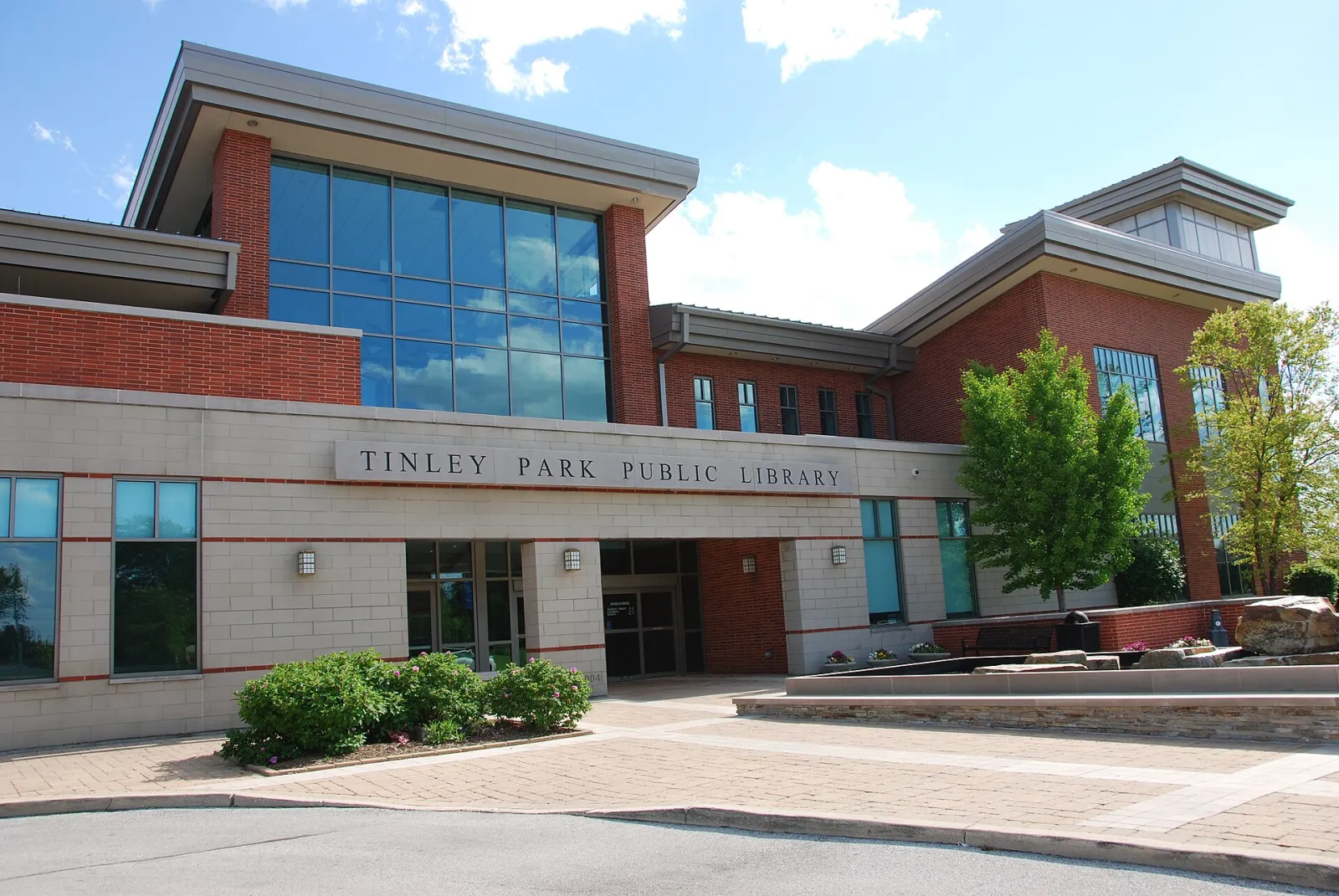 Tinley Park Public Library Main Entrance, Tinley Park, Illinois, United States