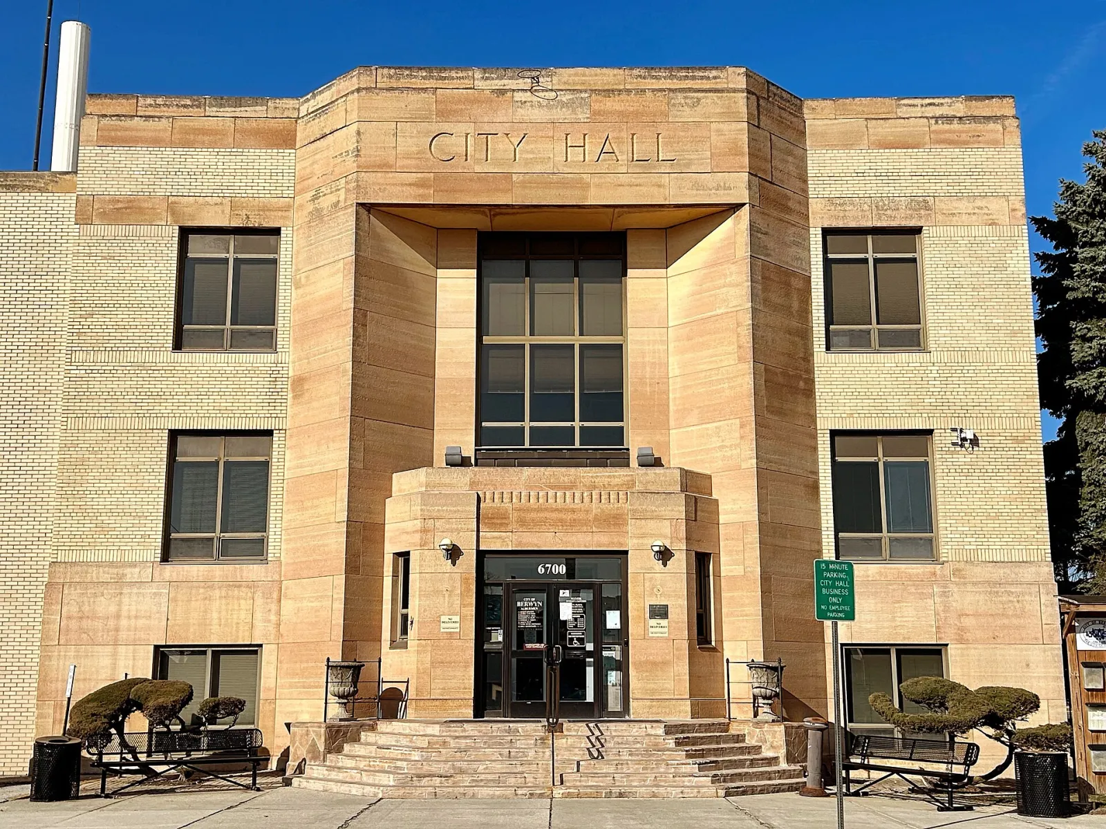 Berwyn City Hall, Berwyn, Illinois, United States