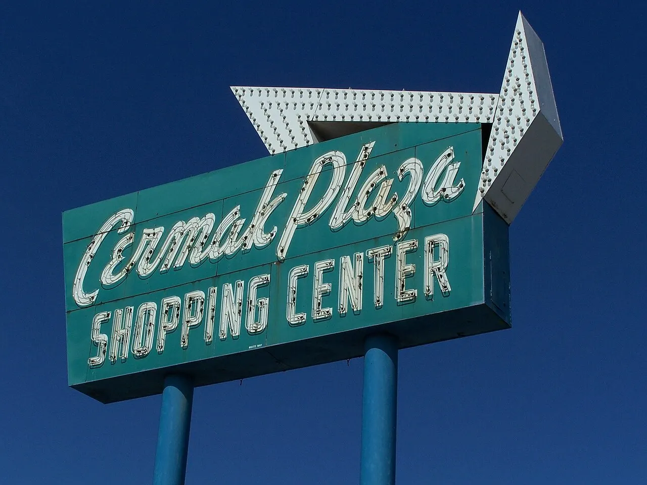 Cermak Plaza, Berwyn, Illinois, United States