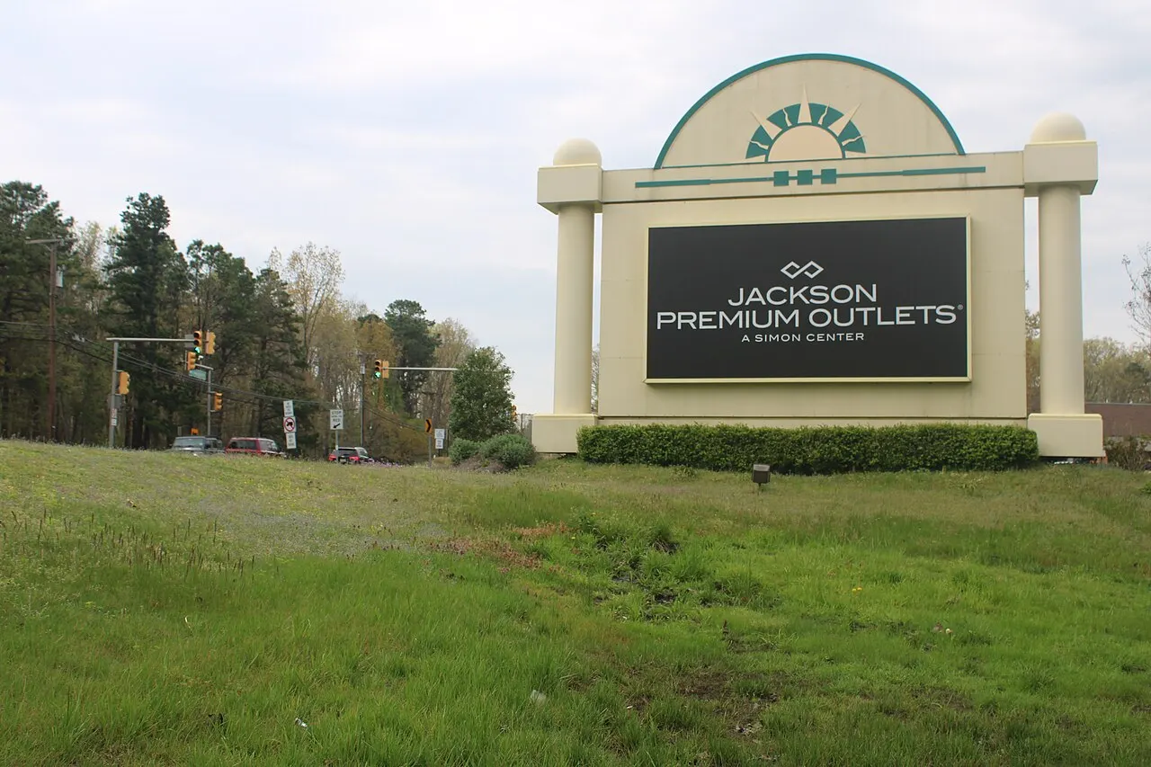 Jackson Premium Outlets, Jackson, New Jersey, United States